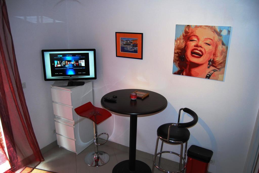 Pied A Terre En Ville Marseille Rum bild